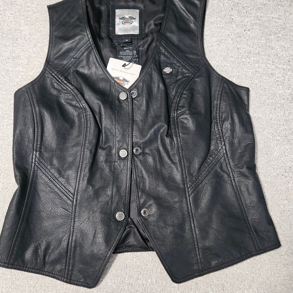 Harley-Davidson® Women's Essentials Leather Riding Vest, Black. 98093-16VW